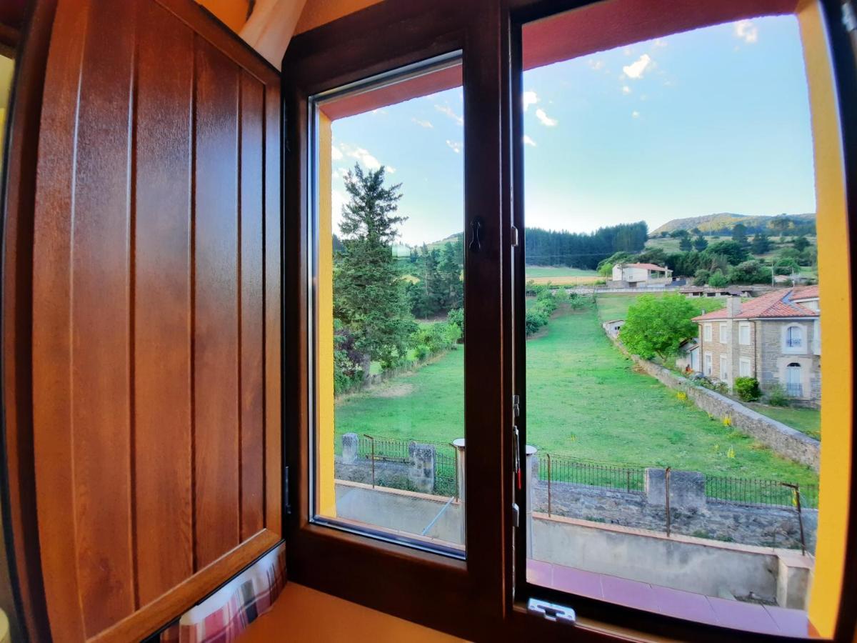 Hosteria Picos De Europa Потес Екстериор снимка