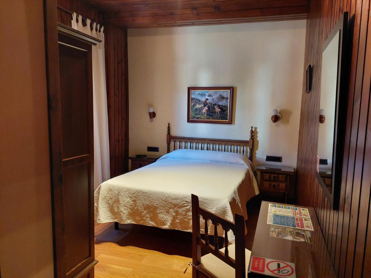 Hosteria Picos De Europa Потес Екстериор снимка