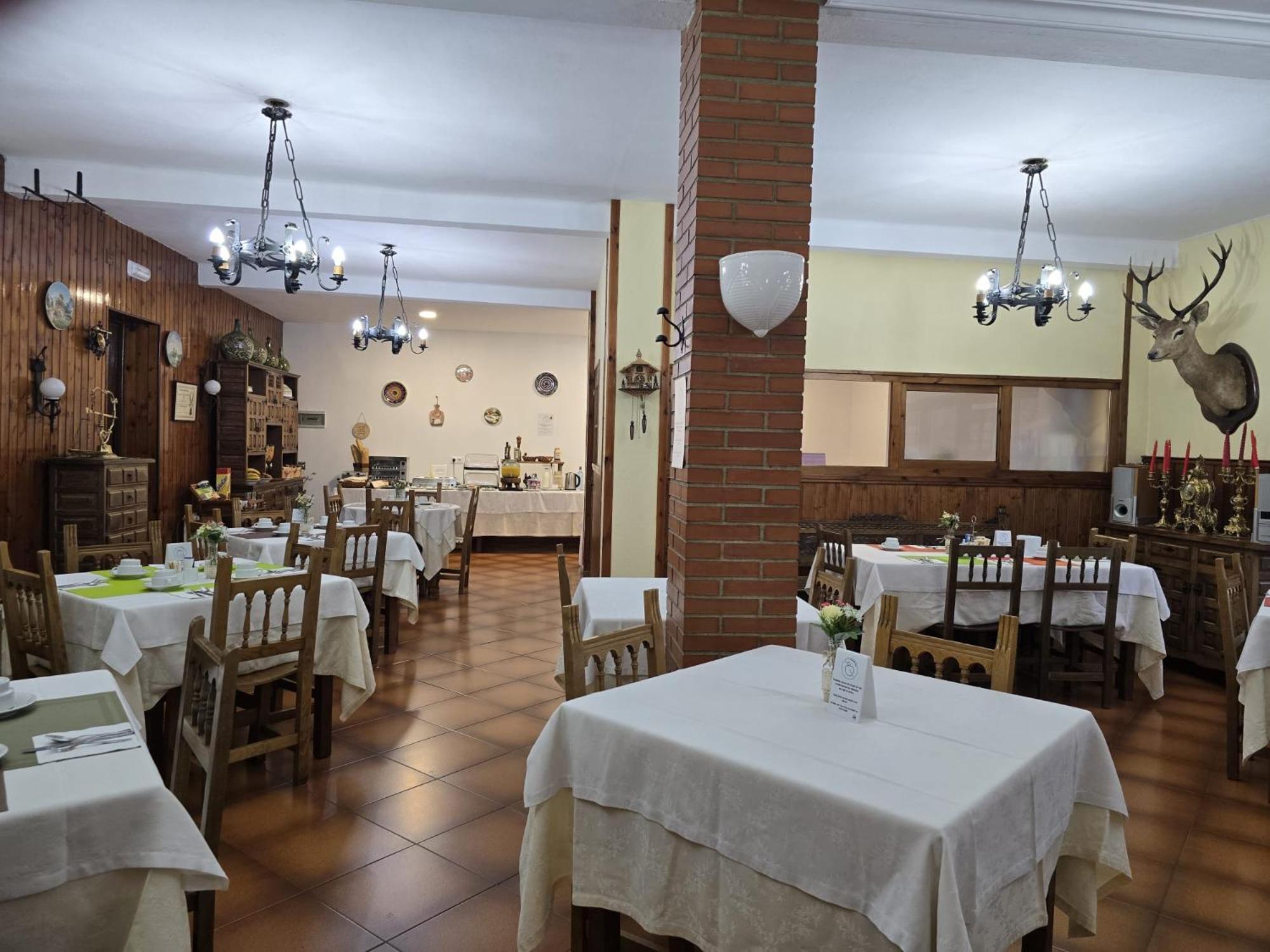 Hosteria Picos De Europa Потес Екстериор снимка