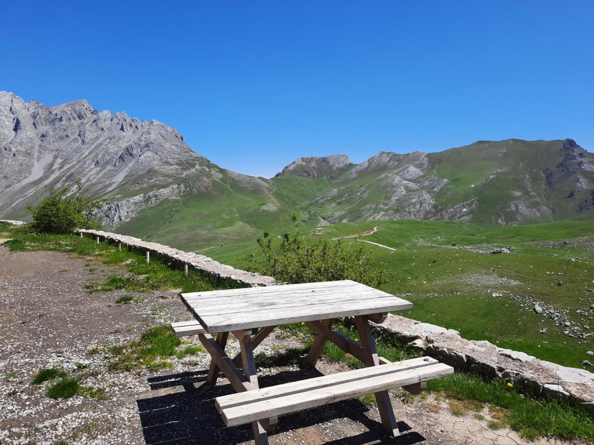 Hosteria Picos De Europa Потес Екстериор снимка